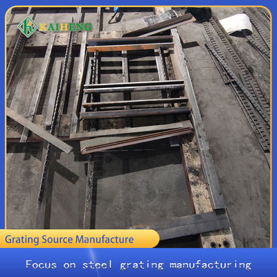ชั้นวางถังขยะถังบำบัดน้ำเสียตะแกรงเหล็กแบบกำหนดเอง Q235 Q355