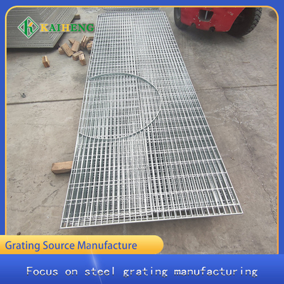 ตะแกรงเหล็กชุบสังกะสีแบบจุ่มร้อนสำหรับทางเดิน 12 &quot;X 24&quot; X 1.5 &quot;โรงงาน Customized